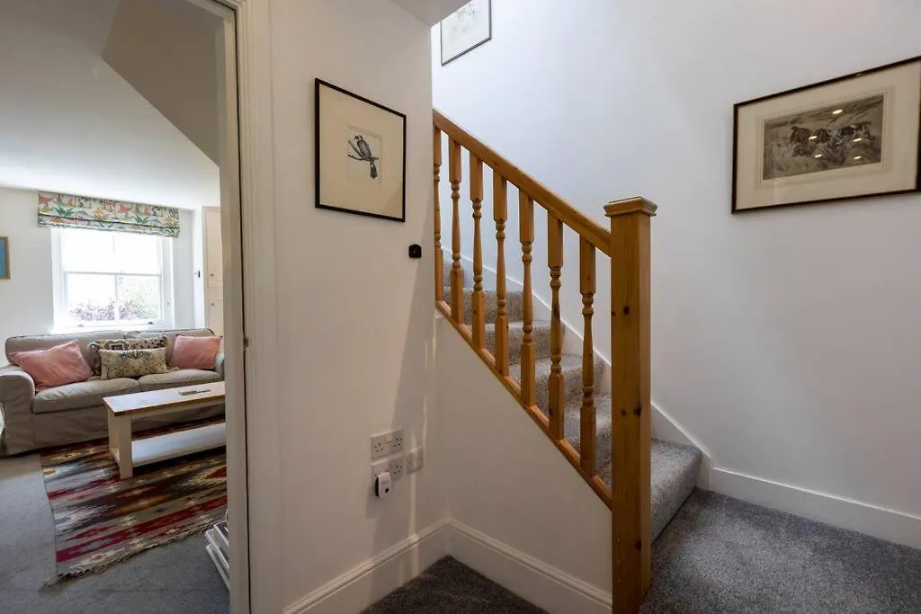 The Lemon Grove, Leyburn Apartment