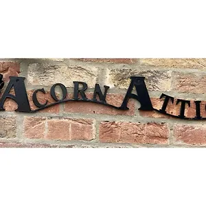  Apartment Acorn Attic, A Modern, New First Floor Garden Annex